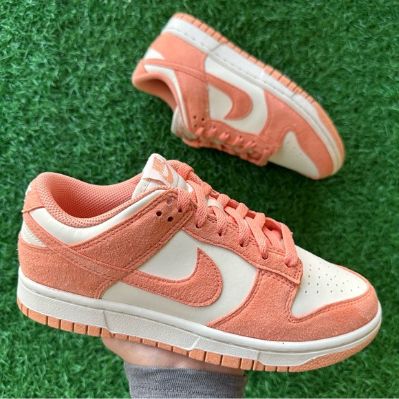 Nike Dunk Low Soft Pearl / Apricot Agate White - Picture 1 of 13